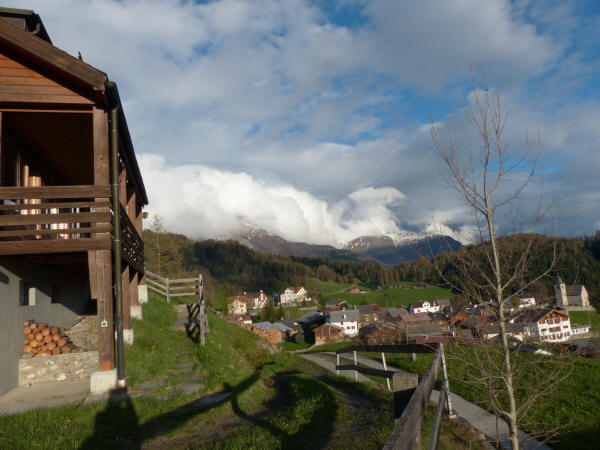 Aussicht auf Dorf